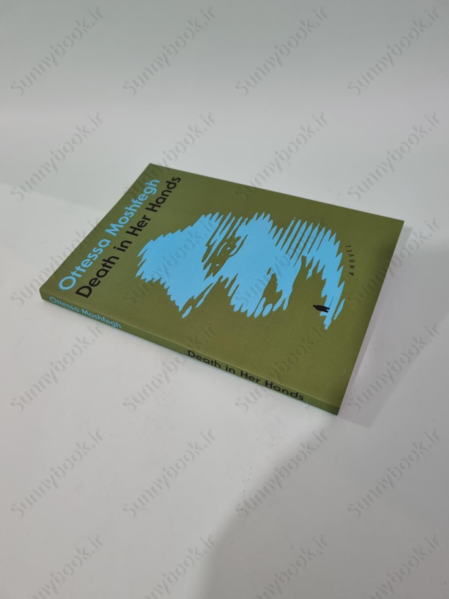 Death in her hands main 1 2