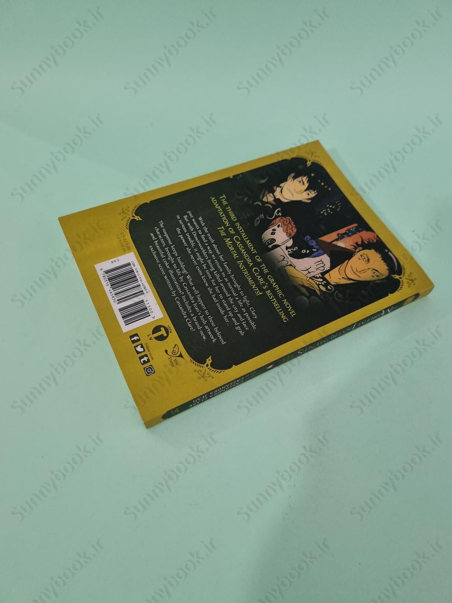 The Mortal Instruments: The Graphic Novel, Vol. 3 main 1 4