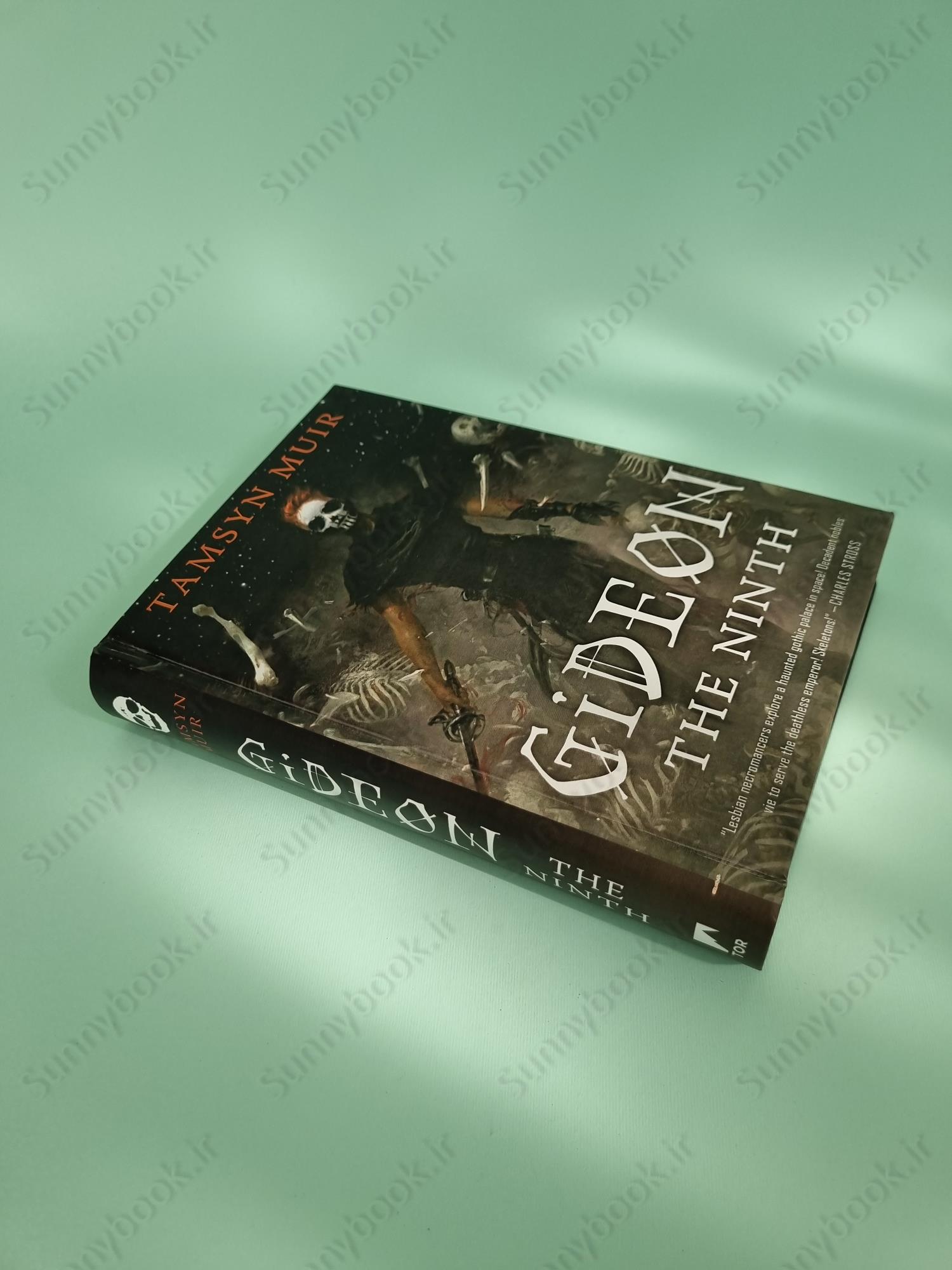 Gideon the Ninth (The Locked Tomb 1) main 1 3