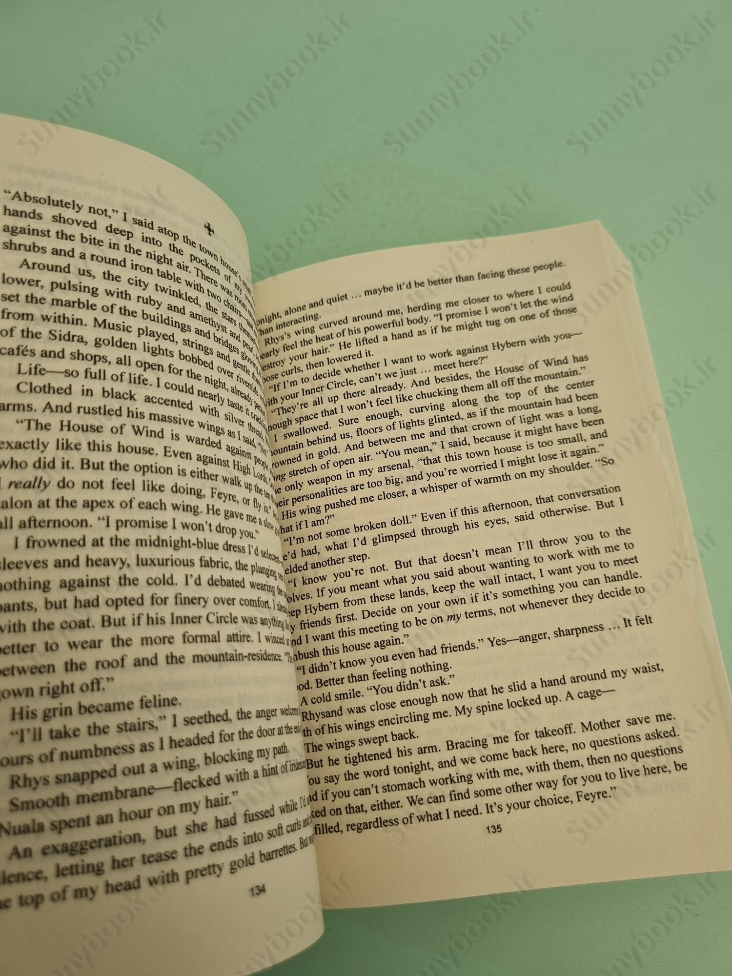 A Court of Mist and Fury (A Court of Thorns and Roses 2) main 1 5