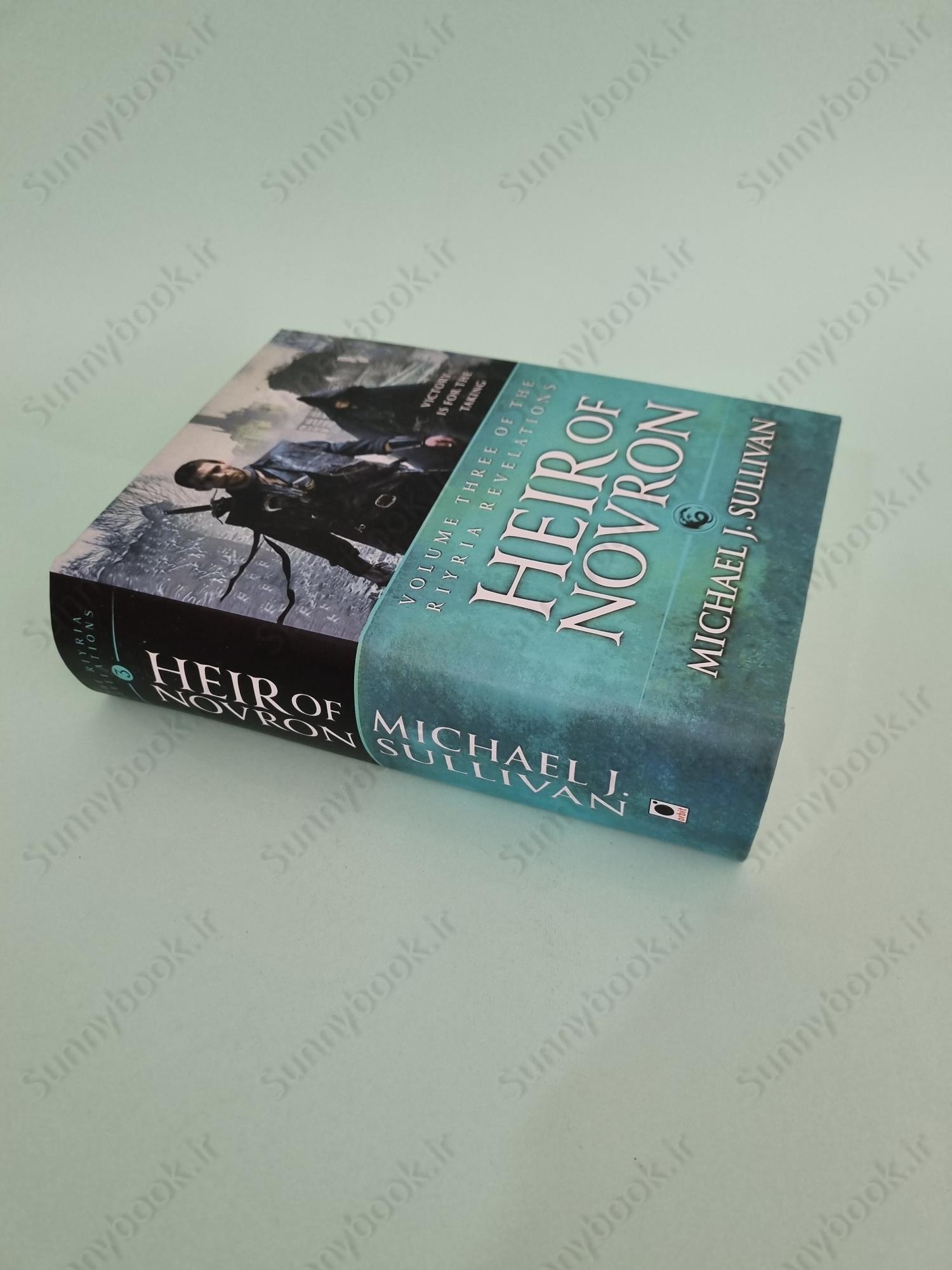 Heir Of Novron: The Riyria Revelations main 1 3