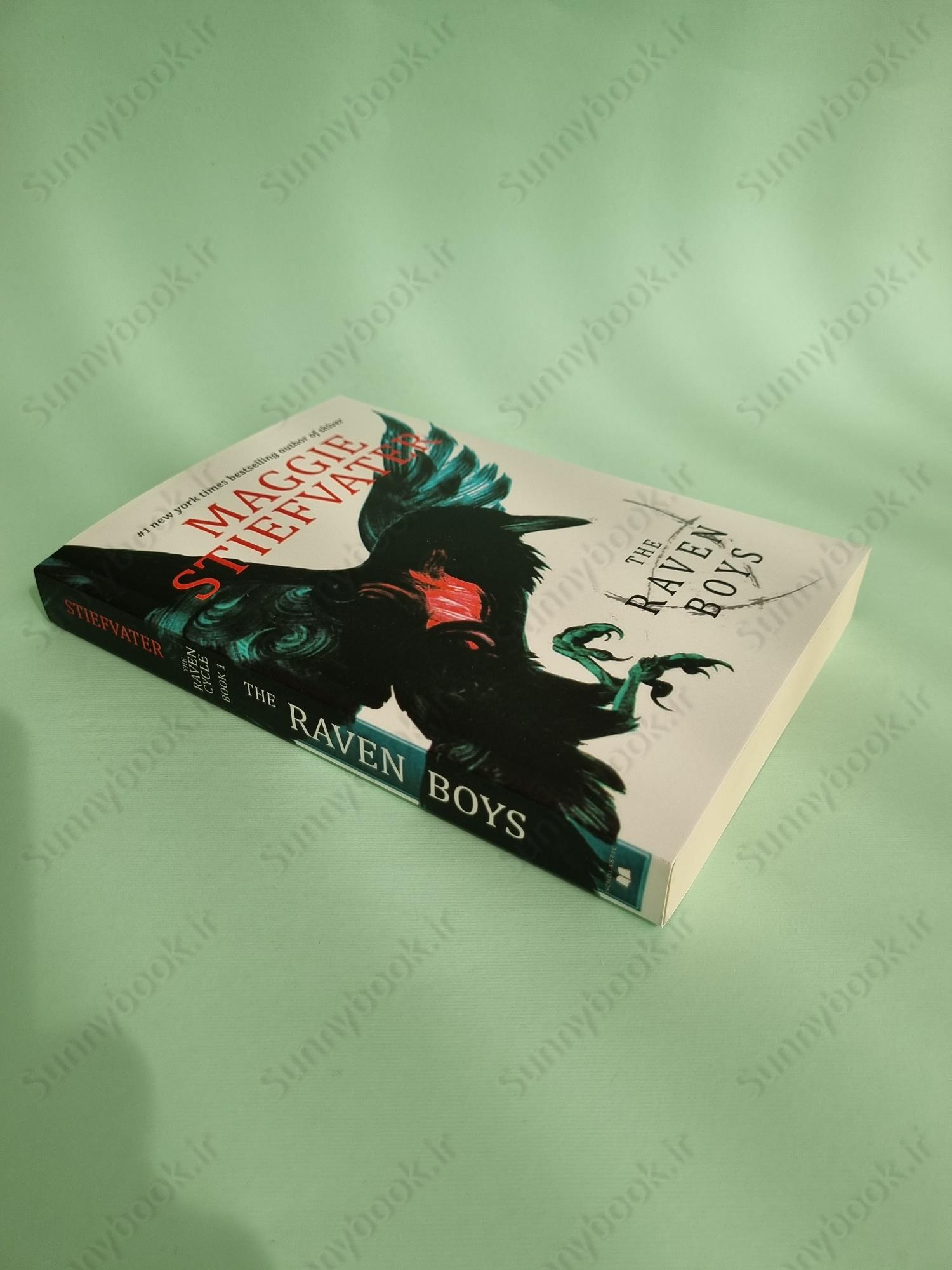 The Raven Boys (The Raven Cycle 1) main 1 3