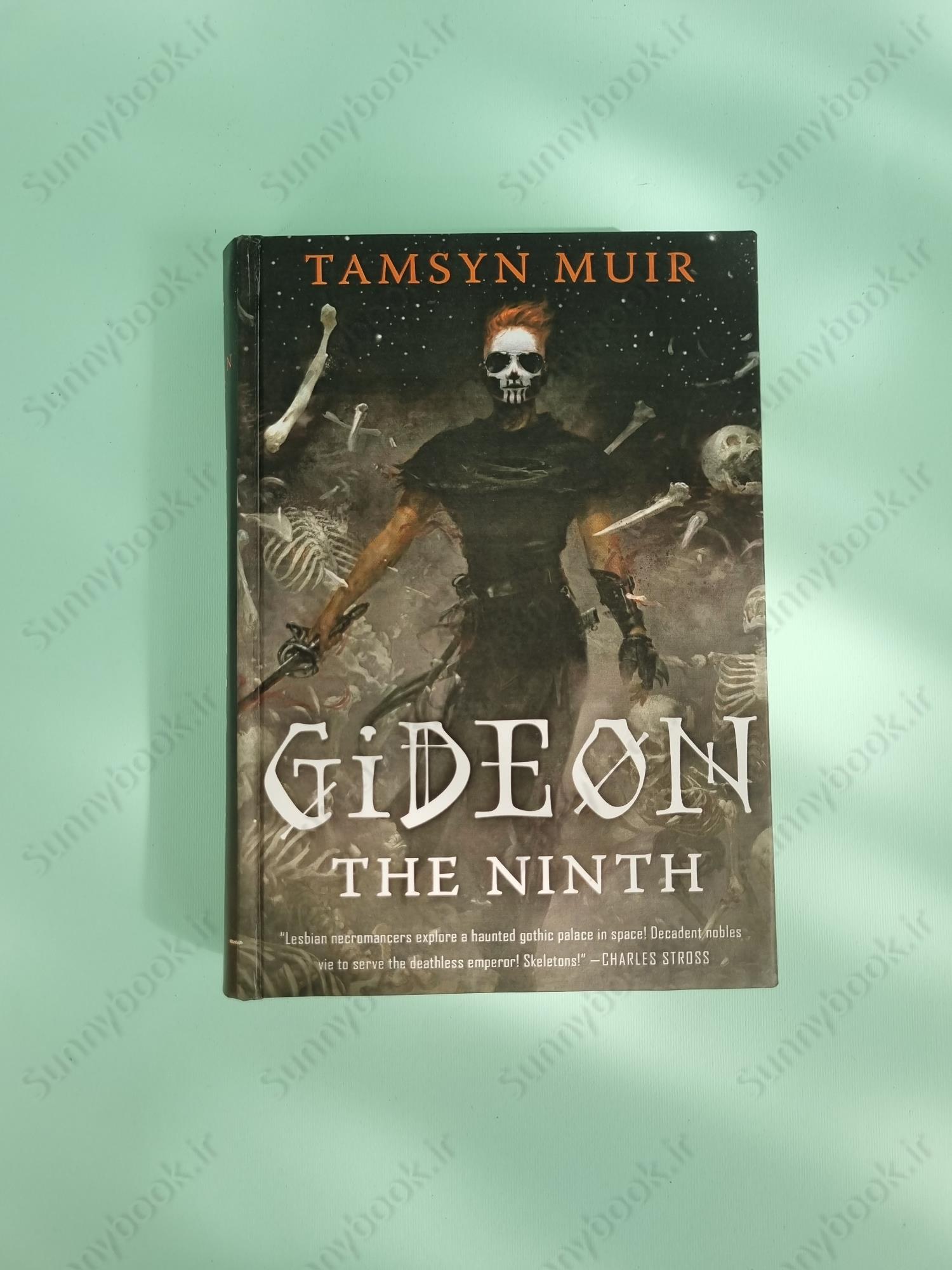 Gideon the Ninth (The Locked Tomb 1) main 1 2