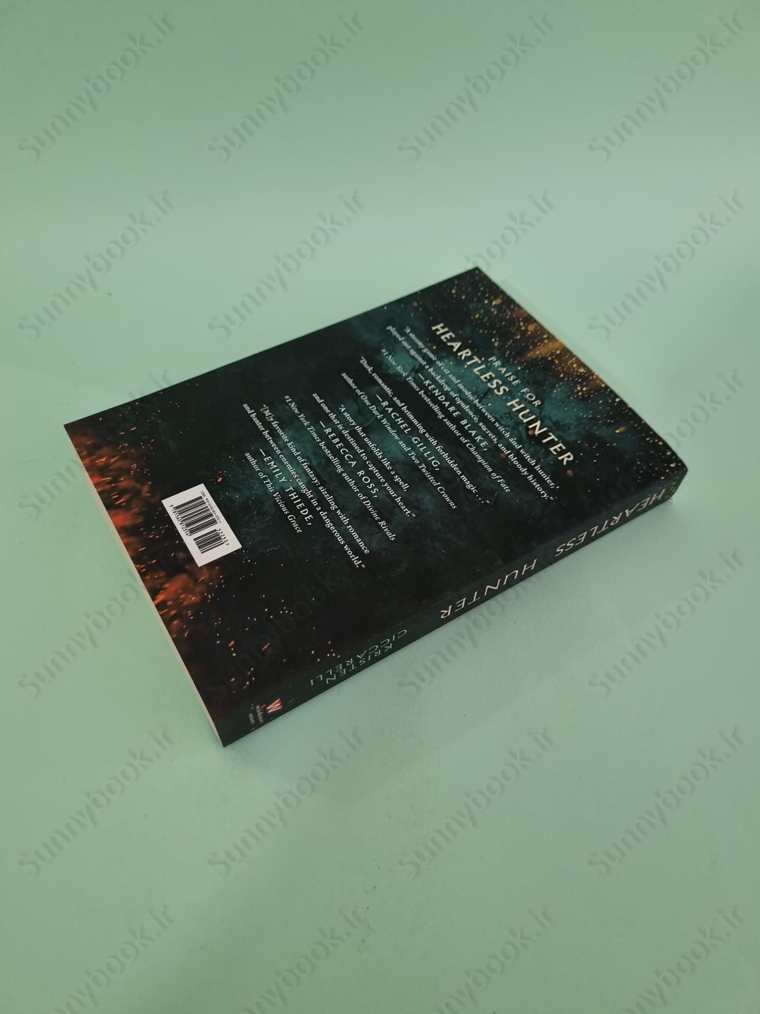 Heartless Hunter (The Crimson Moth 1) main 1 5