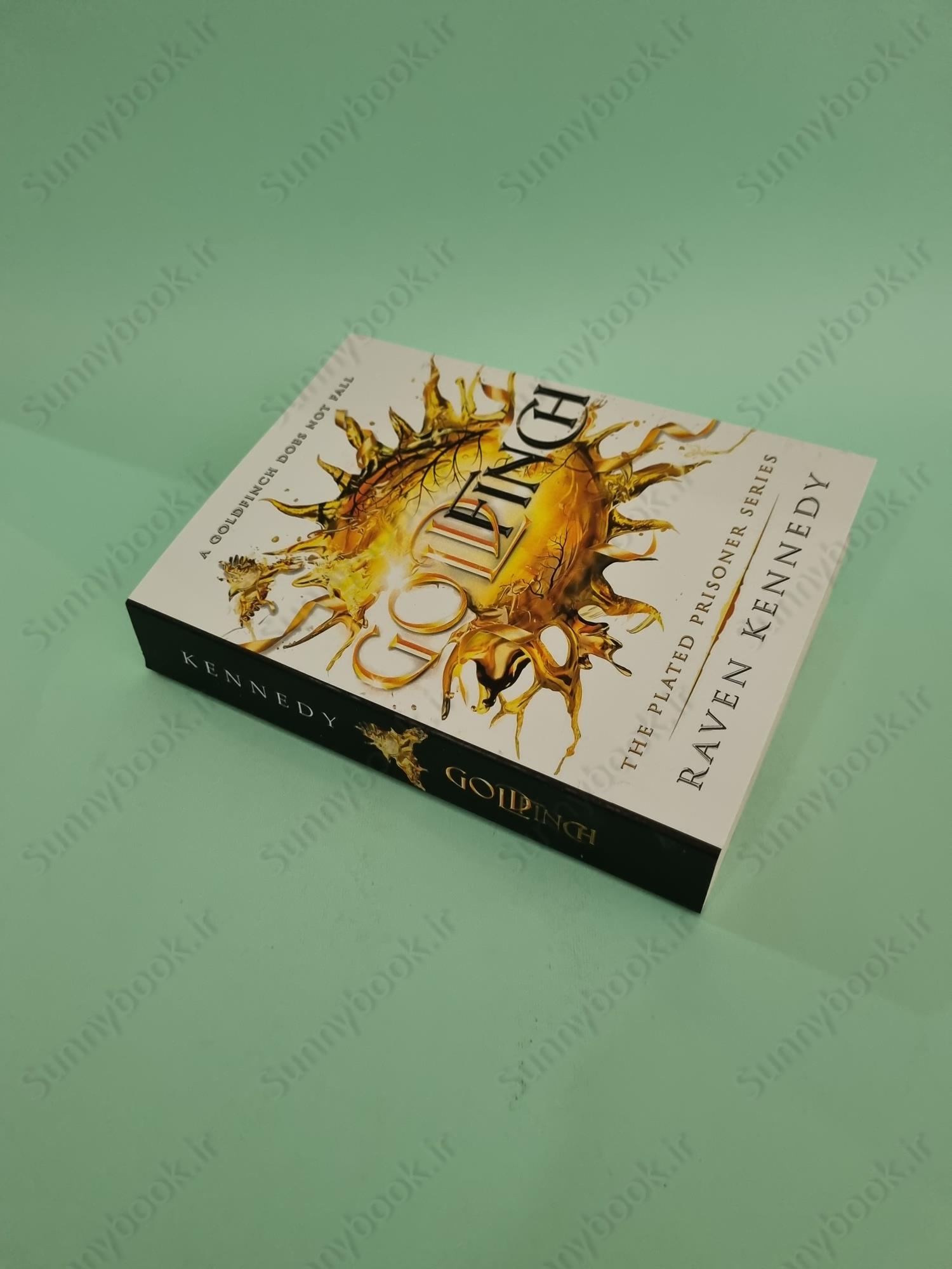 Goldfinch (Plated Prisoner 6) main 1 3