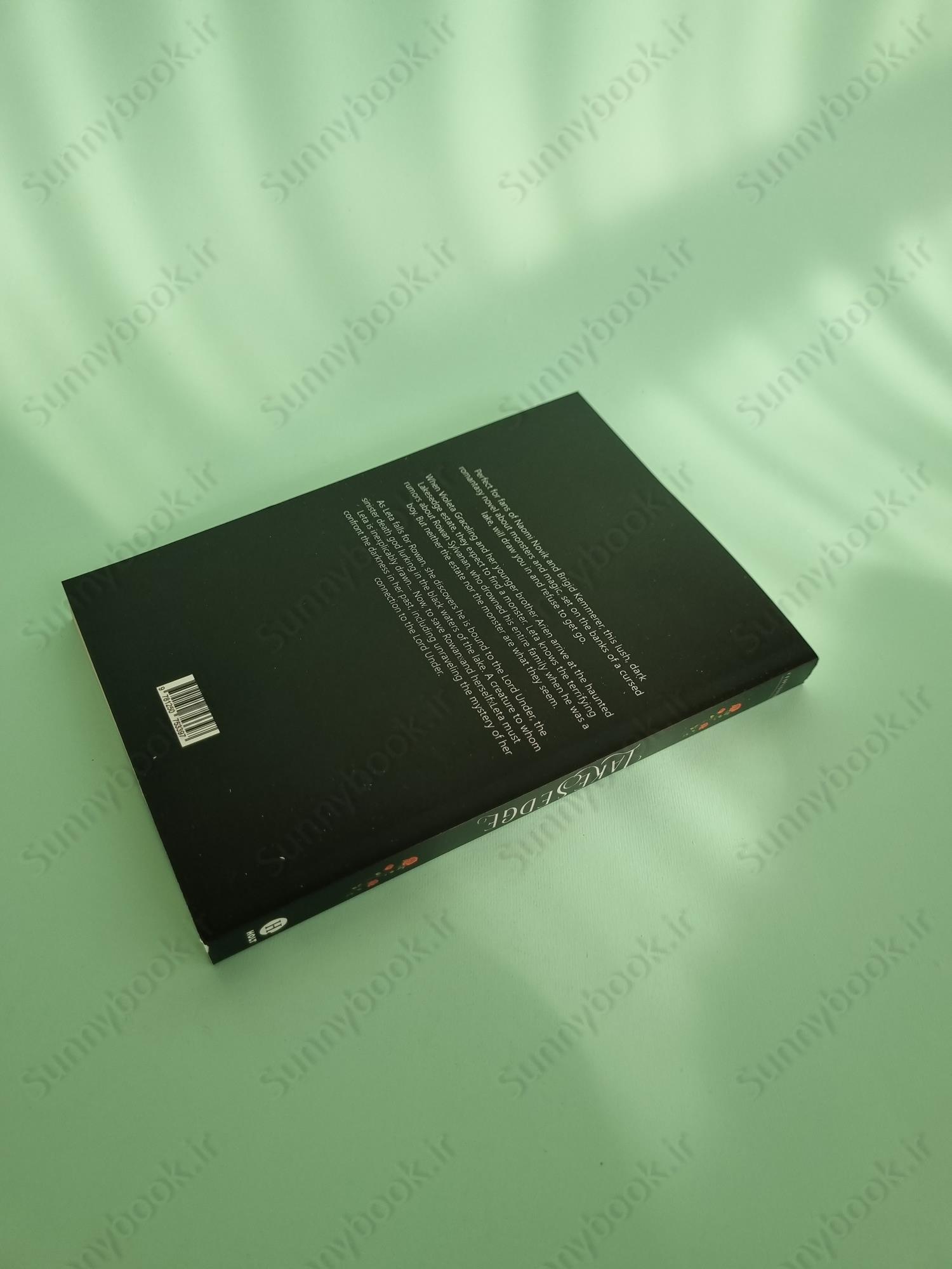 Lakesedge (World at the Lake's Edge 1) main 1 5