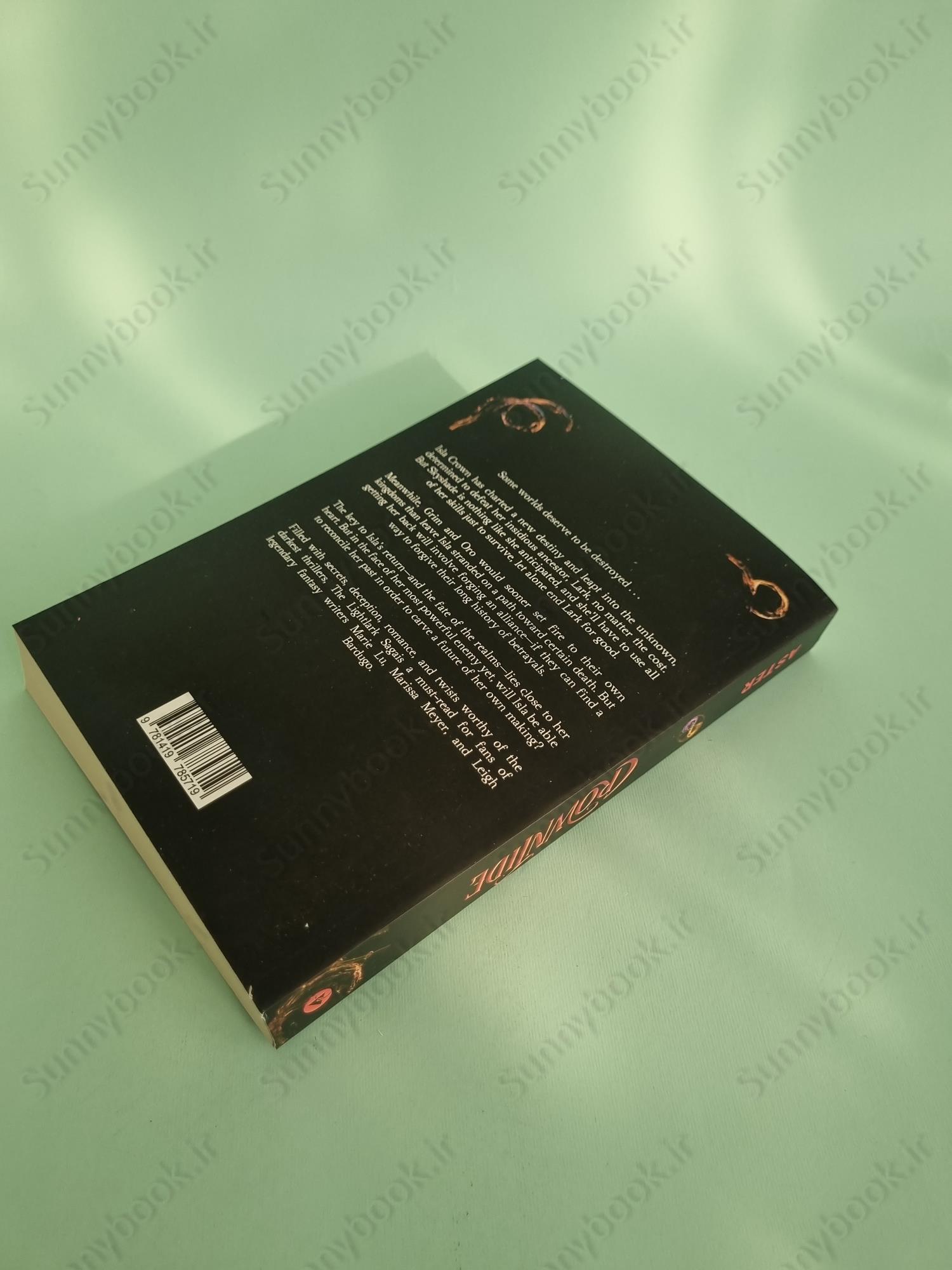 Crowntide (The Lightlark Saga Book 4) main 1 5