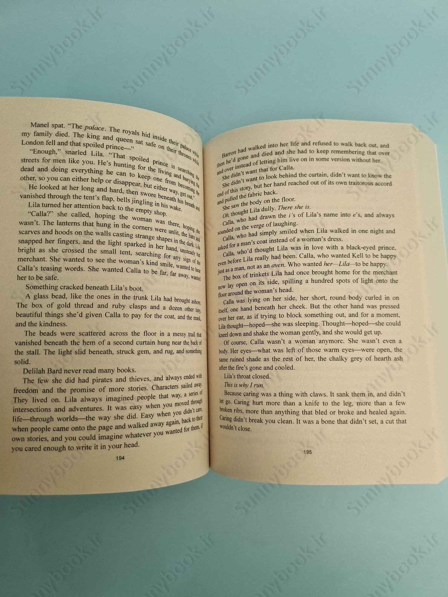 A Conguring of Light (Shades of Magic 3) main 1 6