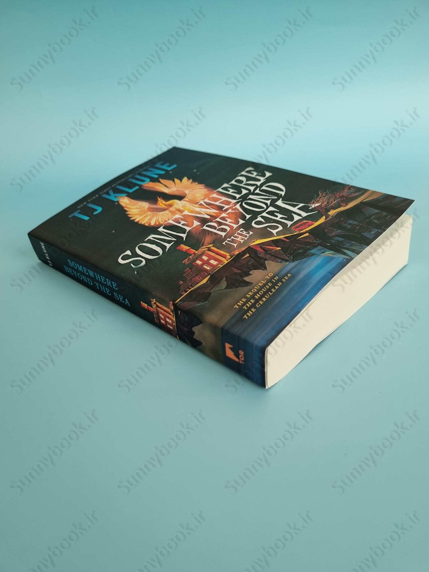 کتاب جایی آن سوی دریا