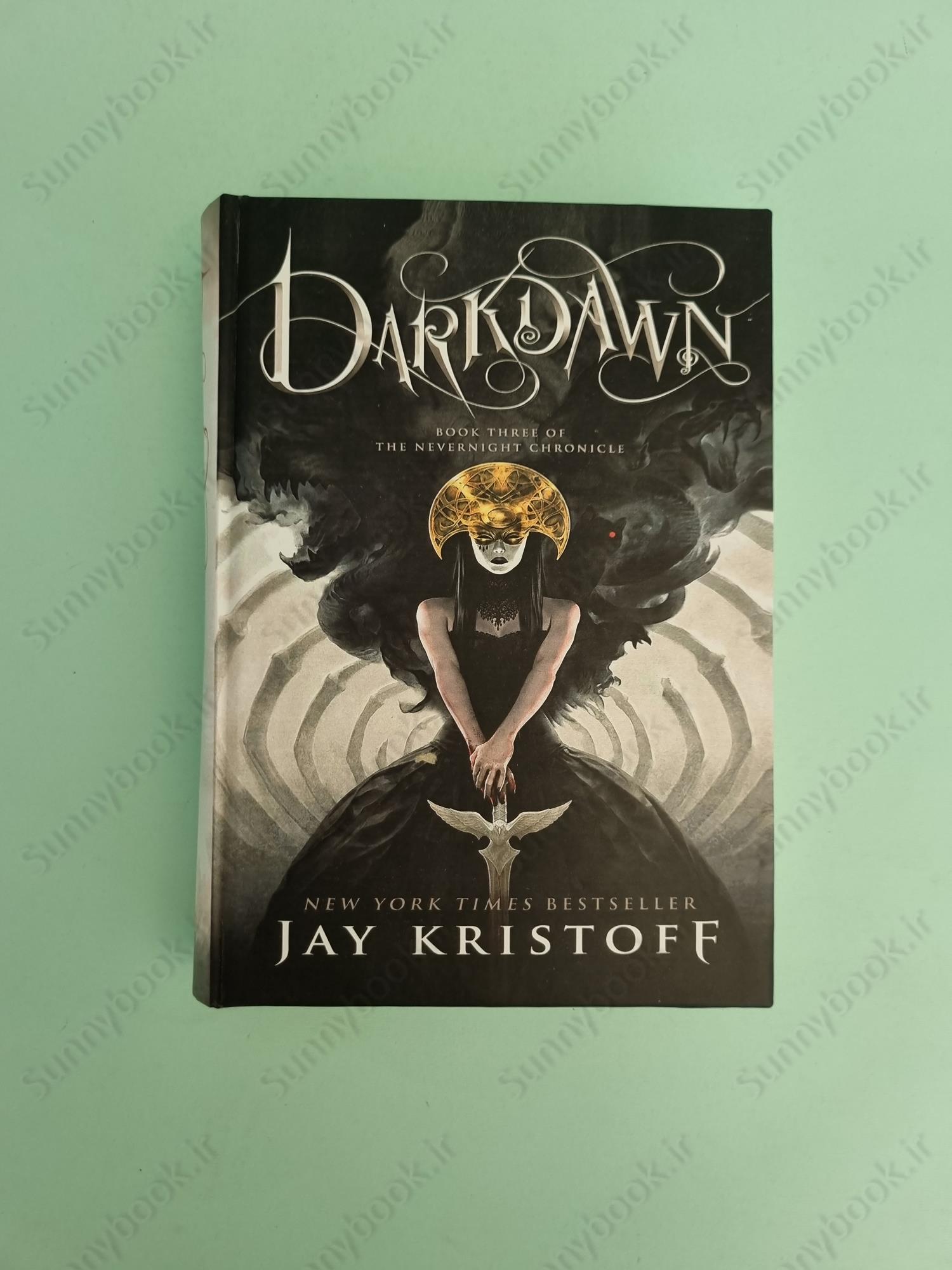 Darkdawn (The Nevernight Chronicles 3) main 1 2