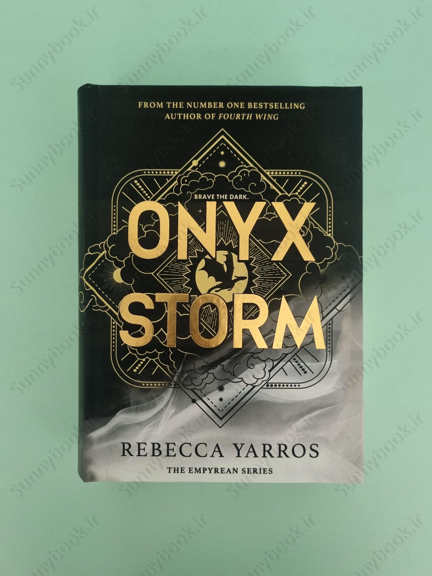 Onyx Storm (The Empyrean , 3) main 1 11