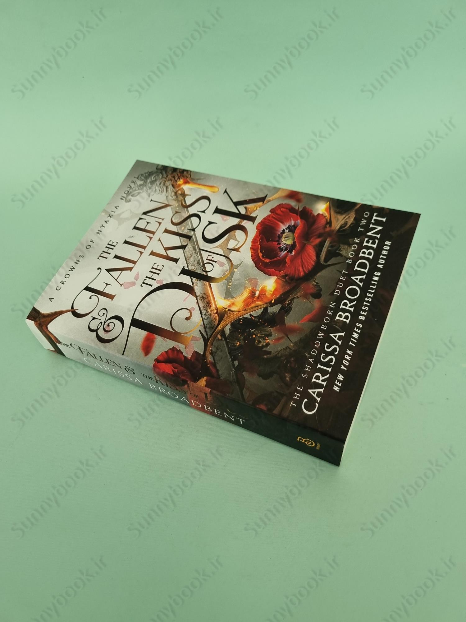 The Fallen and the Kiss of Dusk (Crowns of Nyaxia Book 4) main 1 3