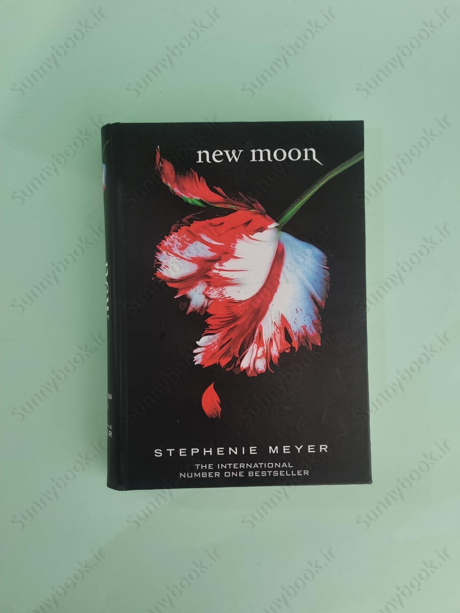 New Moon (The Twilight Saga 2) main 1 2