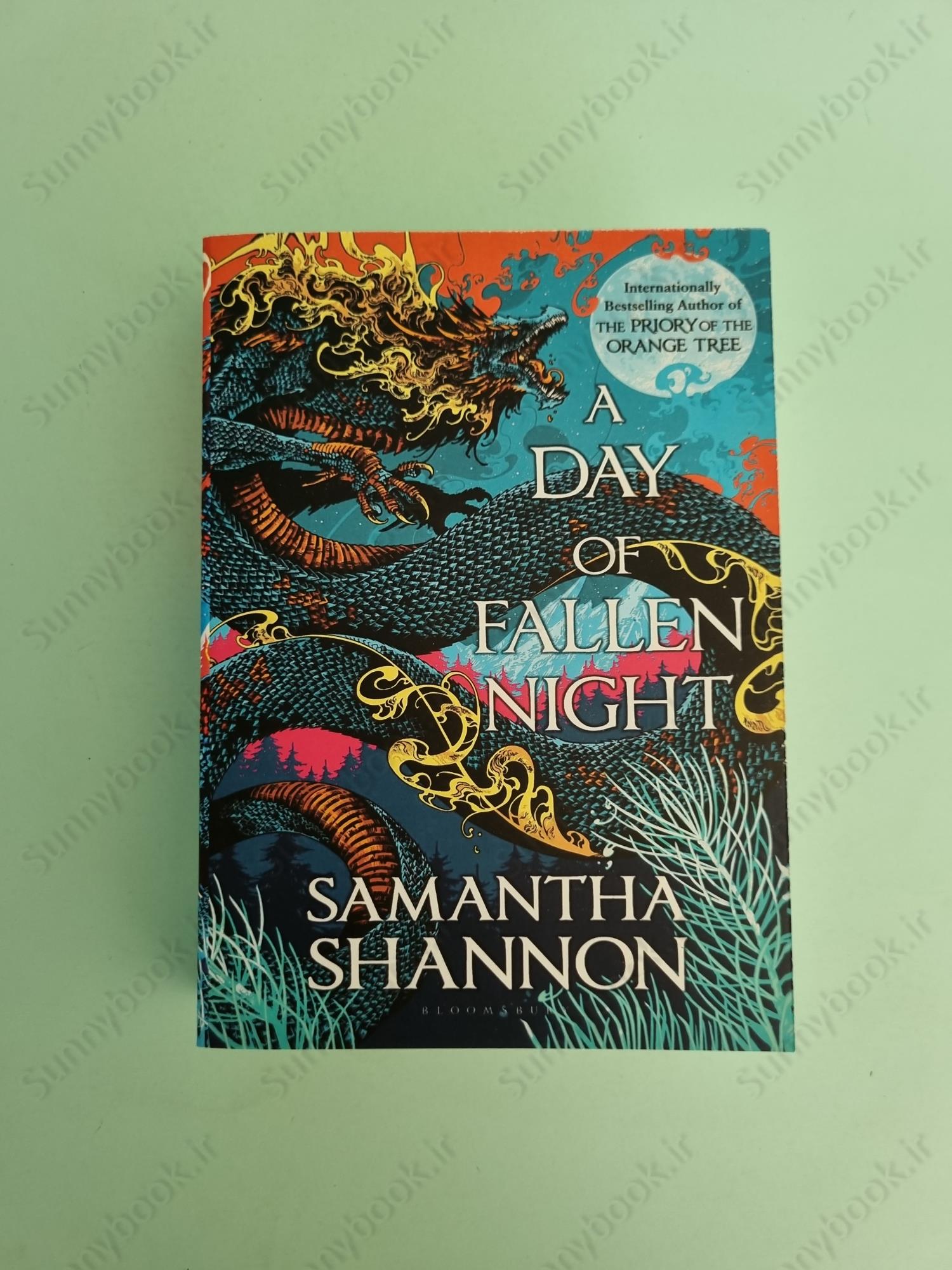 A Day of Fallen Night (The Roots of Chaos 2) main 1 2