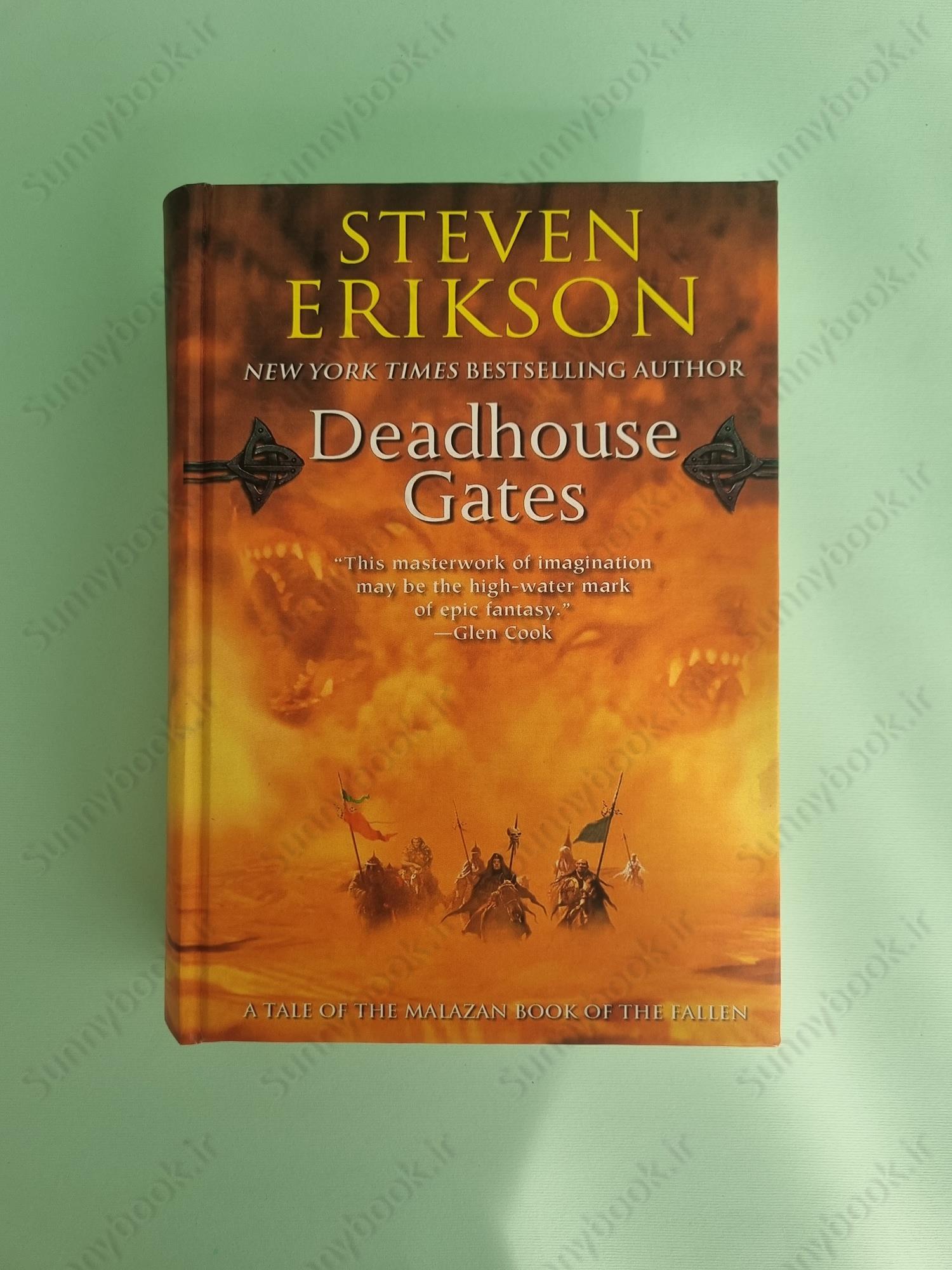 Deadhouse Gates (Malazan Book of the Fallen 2) main 1 2