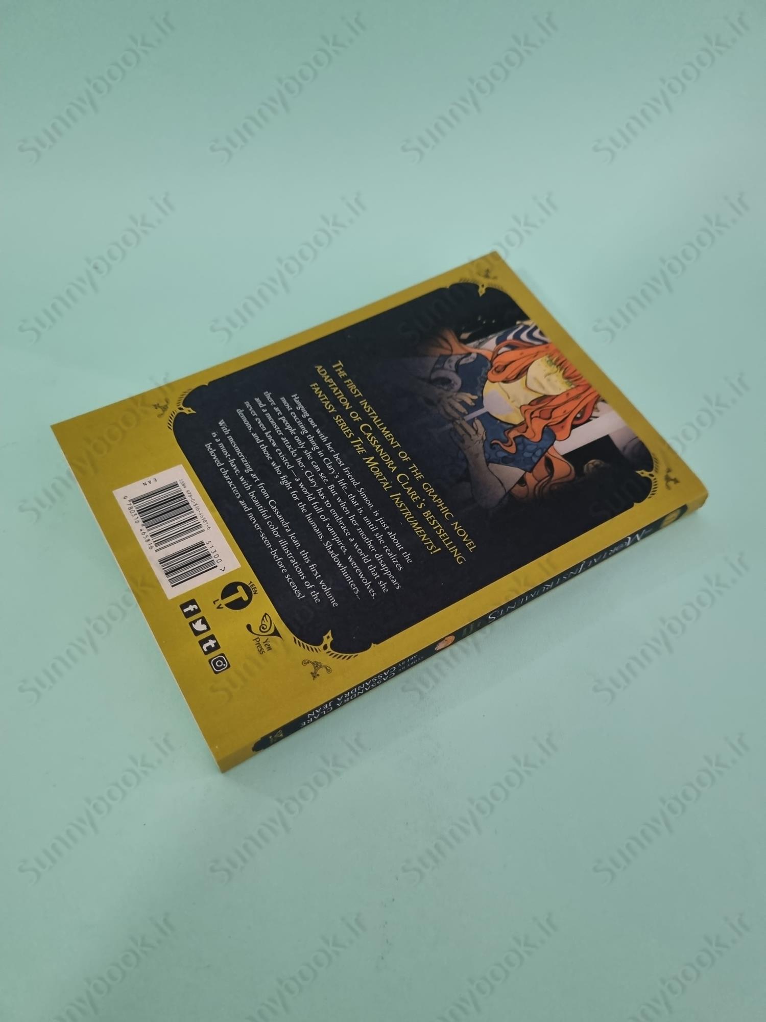 The Mortal Instruments: The Graphic Novel, Vol. 1 main 1 5