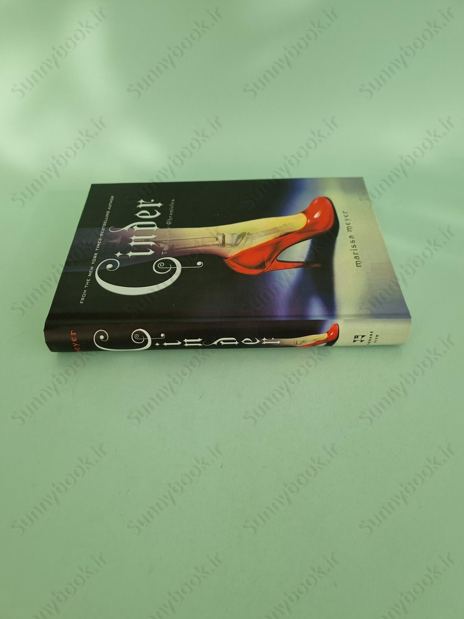 Cinder (The Lunar Chronicles 1) main 1 4