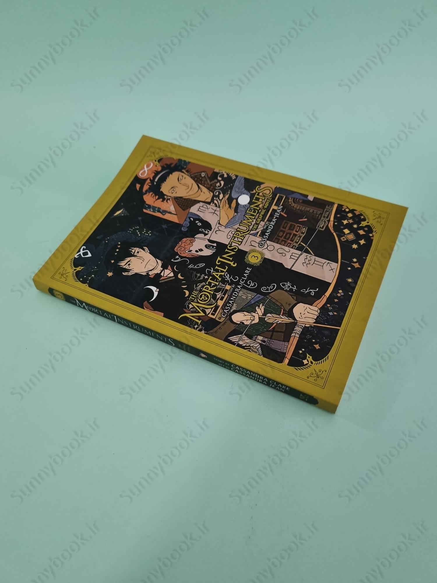 The Mortal Instruments: The Graphic Novel, Vol. 3 main 1 3