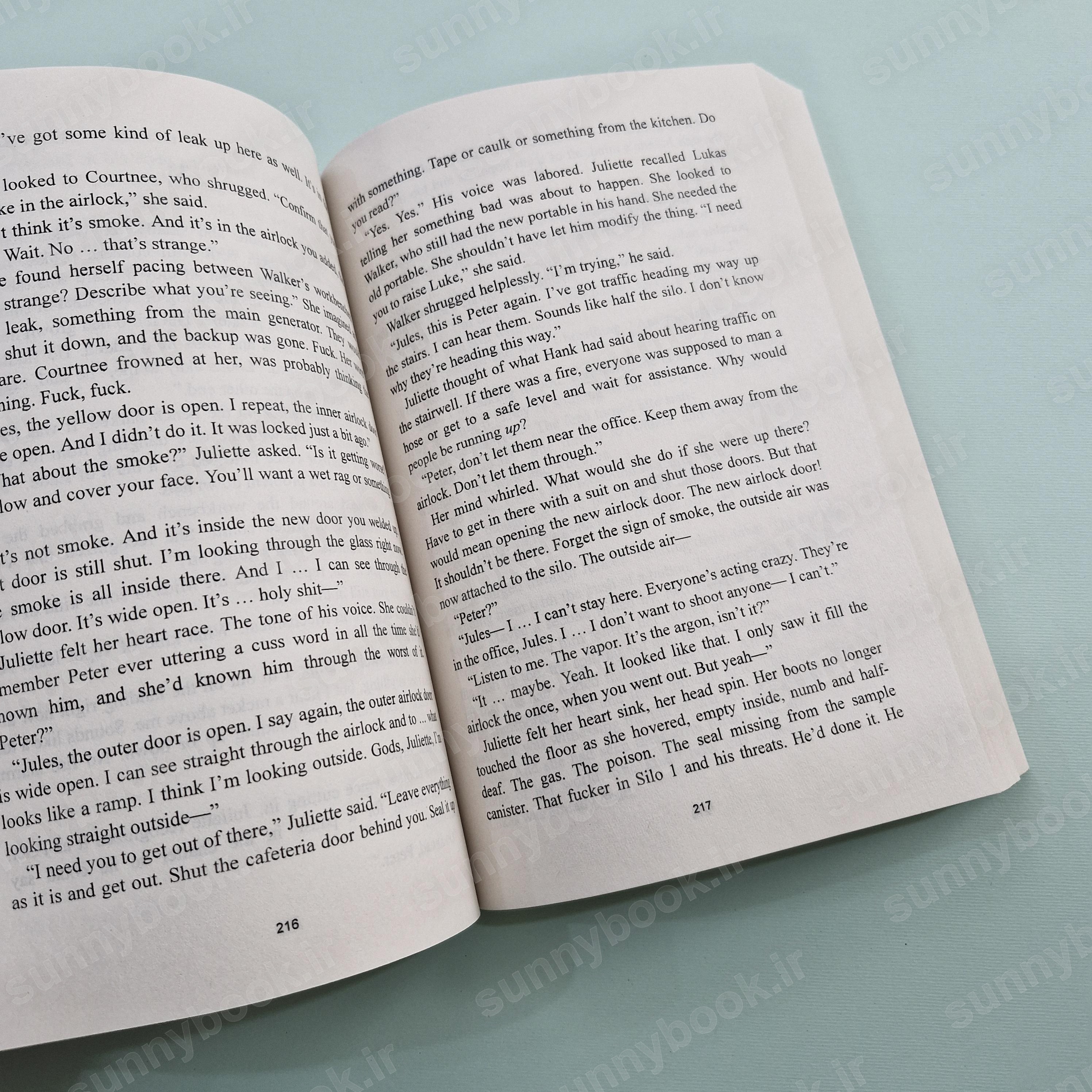Dust (Book 3 of 3: Silo Series) main 1 3