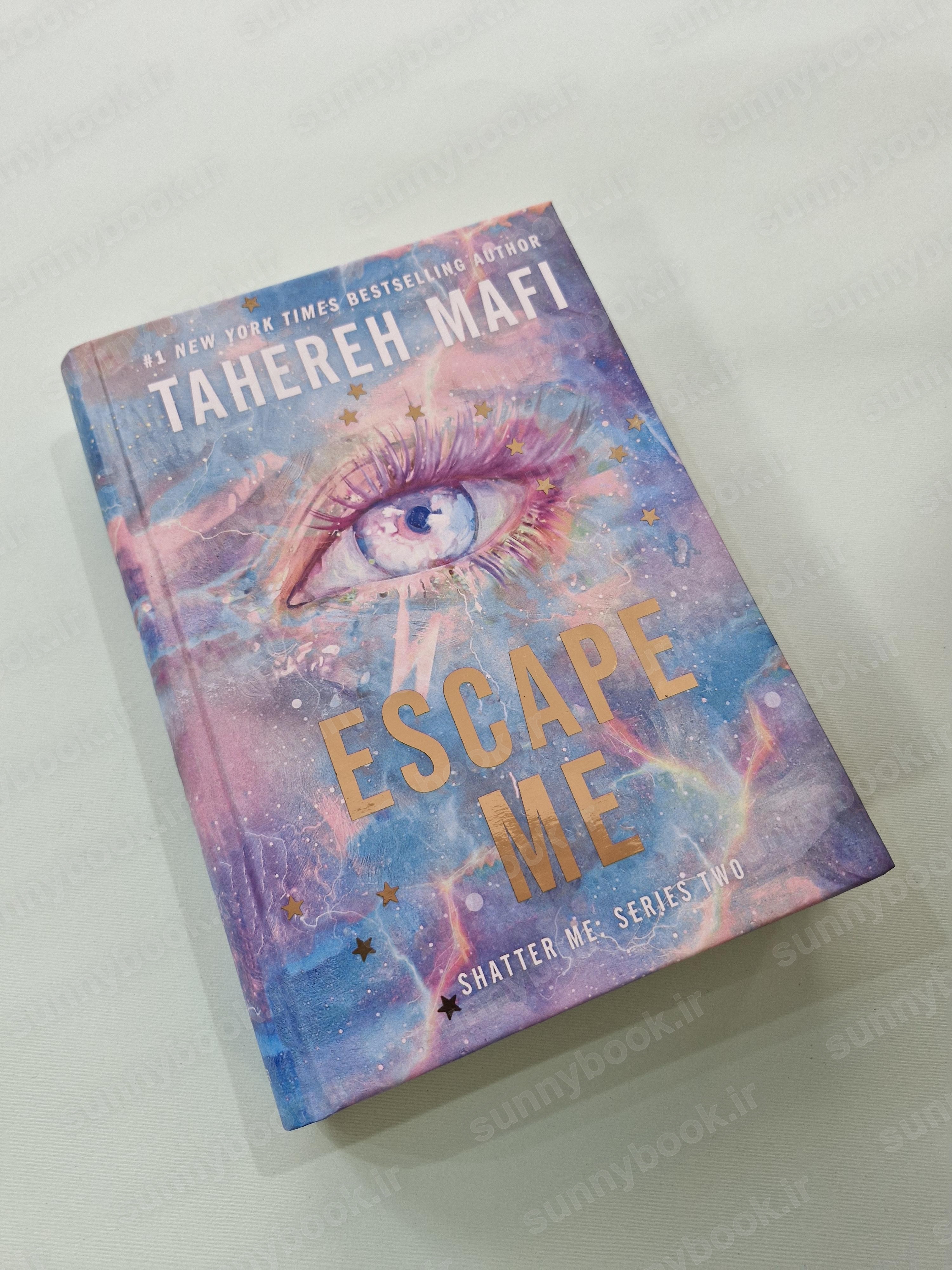 Escape Me (Shatter Me: The New Republic 3) main 1 2