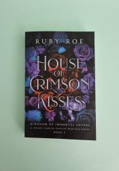 House of Crimson Kisses (Kingdom of Immortal Lovers 2) thumb 1 2