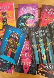 The Assassin's Blade: The Throne of Glass Prequel Novellas (Throne of Glass, 8) thumb 2 4