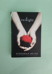 Twilight (The Twilight Saga 1) thumb 2 2