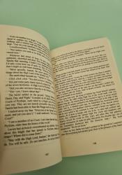 A Court of Thorns and Roses thumb 1 6