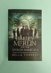 Harley Merlin 3: Harley Merlin and the Stolen Magicals thumb 2 2