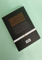 Wuthering Heights (Penguin Classics) thumb 2 4