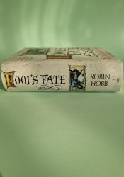 Fool's Fate (The Tawny Man Trilogy, Book 3) thumb 1 4