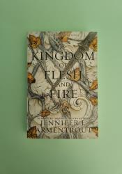 A Kingdom of Flesh and Fire (Blood and Ash 2) thumb 2 2