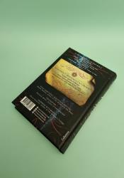 Caraval thumb 2 6