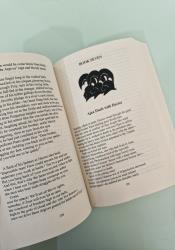 The Iliad (Penguin Classics) thumb 2 4