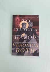 To Clutch a Razor (Curse Bearer 2) To Clutch a Razor (Curse Bearer 2) thumb 2 2