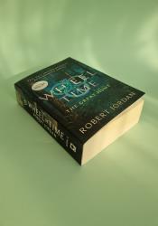 The Great Hunt (Wheel of Time 2) thumb 2 4