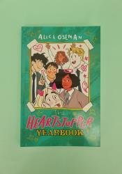 The Heartstopper Yearbook thumb 2 2