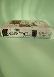 Golden Fool (The Tawny Man Trilogy, Book 2) thumb 1 4