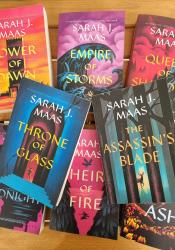 Throne of Glass thumb 2 5