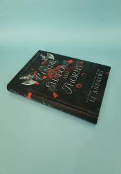 Curse of Shadows and Thorns (The Broken Kingdoms 1) thumb 1 3