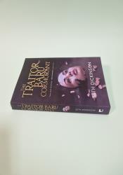 The Traitor Baru Cormorant (The Masquerade 1) thumb 1 4