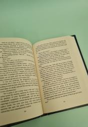 A Perilous Undertaking (Veronica Speedwell 2) thumb 2 5