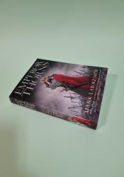 Emperor of Thorns (The Broken Empire 3) thumb 1 3