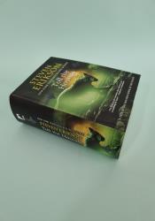 Toll The Hounds (The Malazan Book of the Fallen 8) thumb 2 3