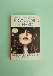 Daisy Jones & The Six thumb 2 2
