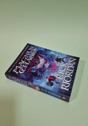 Magnus Chase and the Ship of the Dead book 3 thumb 2 3