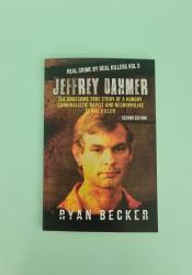 Jeffrey Dahmer: The Gruesome True Story of a Hungry Cannibalistic thumb 1 2