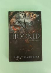 Hooked (Never After 1) thumb 1 2