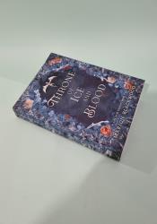 Throne of Ice and Blood ( Flame and Thorns Book 2) thumb 1 3