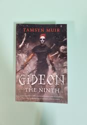 Gideon the Ninth (The Locked Tomb 1) thumb 1 2